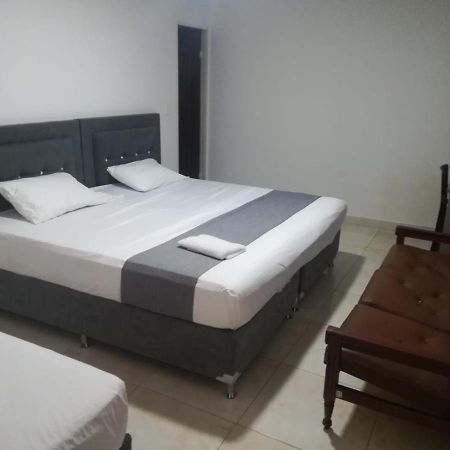 Hotel Neiva Urdaneta ภายนอก รูปภาพ