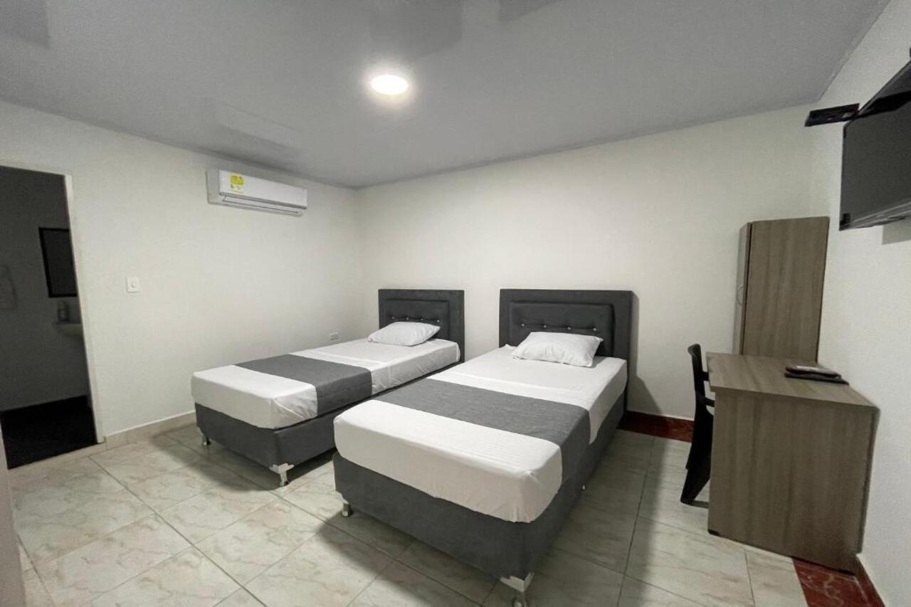 Hotel Neiva Urdaneta ภายนอก รูปภาพ
